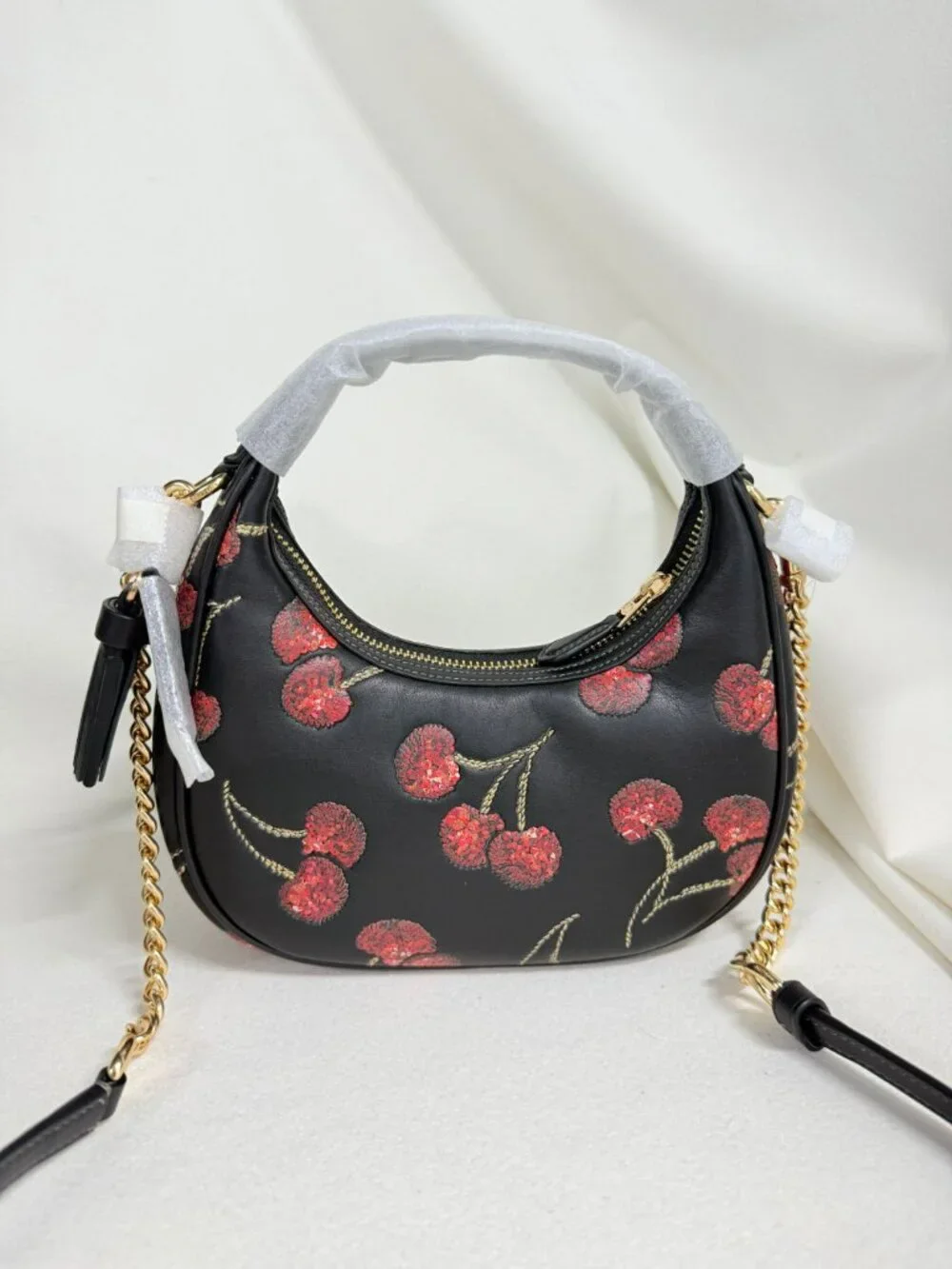coach Carmen Mini Crossbody Bag With Cherry Print ccz22